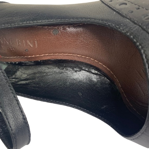 Gianni Bini Black Leather Wing Tip Heels Ankle Strap Dancing Retro Comfort Sz. 6 - Picture 14 of 15